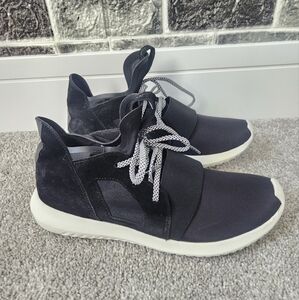 Adidas Turbo Defiant Women's Black Sneakers Size 9